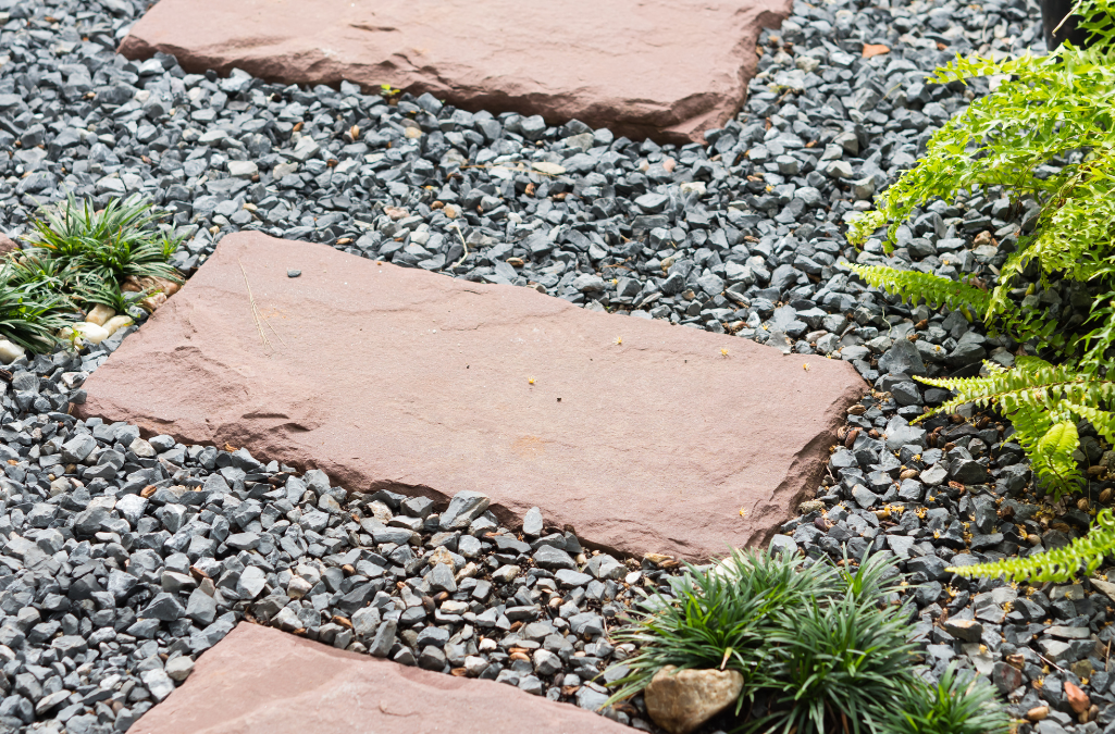 THE NON-LIVING AS AESTHETIC PIECES FOR LANDSCAPING IMPROVEMENT